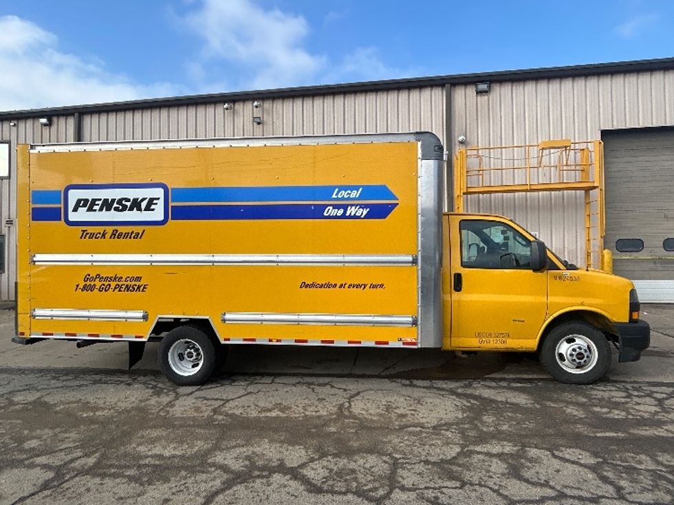 Light Duty Box Truck-Light and Medium Duty Trucks-GMC-2022-Savana G33903-Alexandria-VA-58,793\n\t\tmiles-$ 32,000 - Image 15