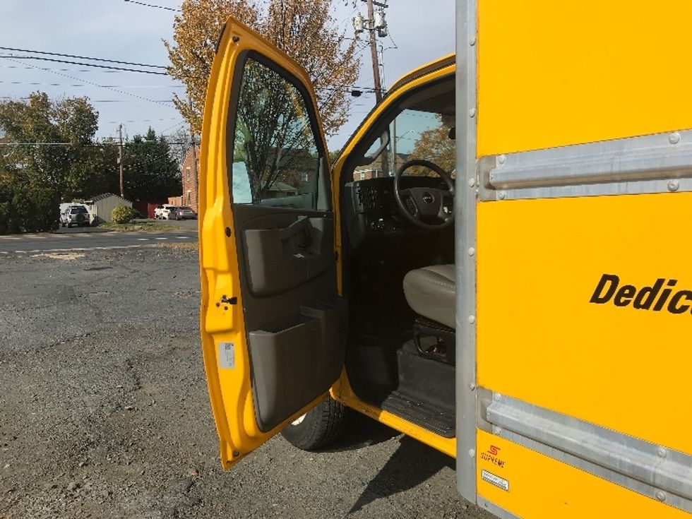 Light Duty Box Truck-Light and Medium Duty Trucks-GMC-2022-Savana G33903-Allentown-PA-101,618\n\t\tmiles-$ 27,250 - Image 16