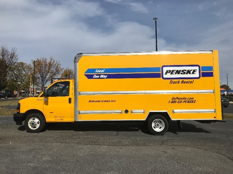 Light Duty Box Truck-Light and Medium Duty Trucks-GMC-2022-Savana G33903-Allentown-PA-101,618\n\t\tmiles-$ 27,250 - Image 4