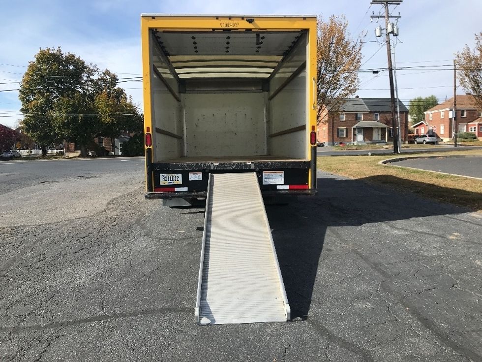 Light Duty Box Truck-Light and Medium Duty Trucks-GMC-2022-Savana G33903-Allentown-PA-101,618\n\t\tmiles-$ 27,250 - Image 9