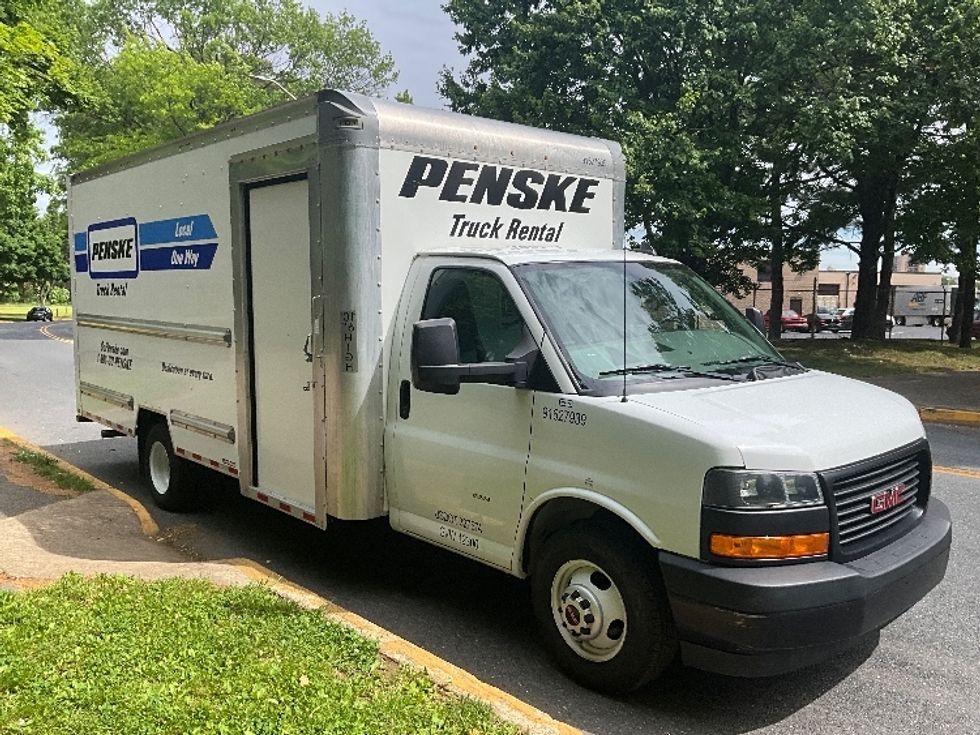 Light Duty Box Truck-Light and Medium Duty Trucks-GMC-2022-Savana G33903-Allentown-PA-46,378\n\t\tmiles-$ 39,750 - Image 1