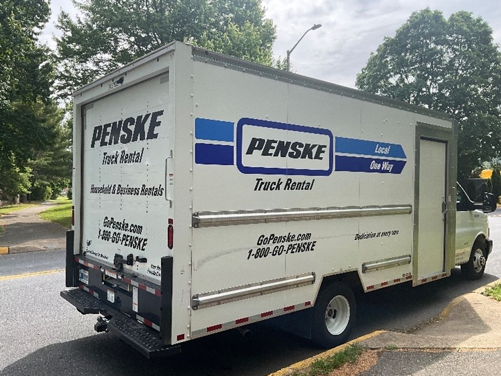 Light Duty Box Truck-Light and Medium Duty Trucks-GMC-2022-Savana G33903-Allentown-PA-46,378\n\t\tmiles-$ 39,750 - Image 13
