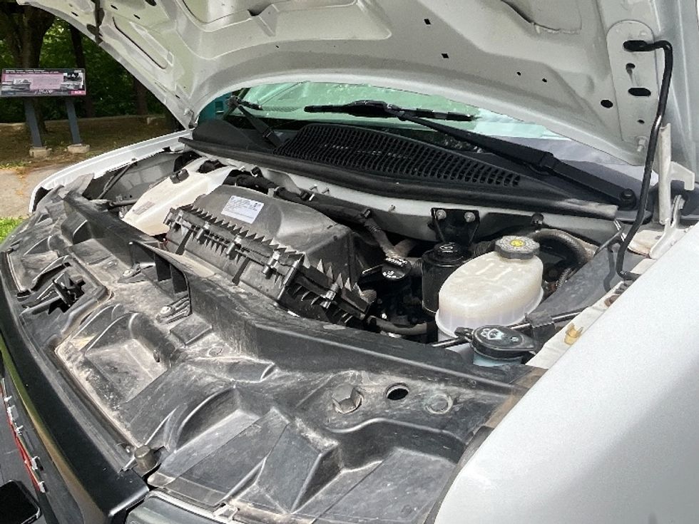 Light Duty Box Truck-Light and Medium Duty Trucks-GMC-2022-Savana G33903-Allentown-PA-46,378\n\t\tmiles-$ 39,750 - Image 24