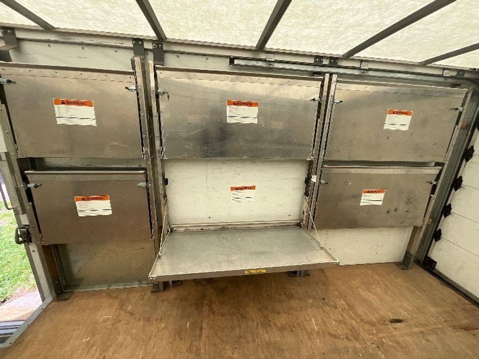 Light Duty Box Truck-Light and Medium Duty Trucks-GMC-2022-Savana G33903-Allentown-PA-46,378\n\t\tmiles-$ 39,750 - Image 26