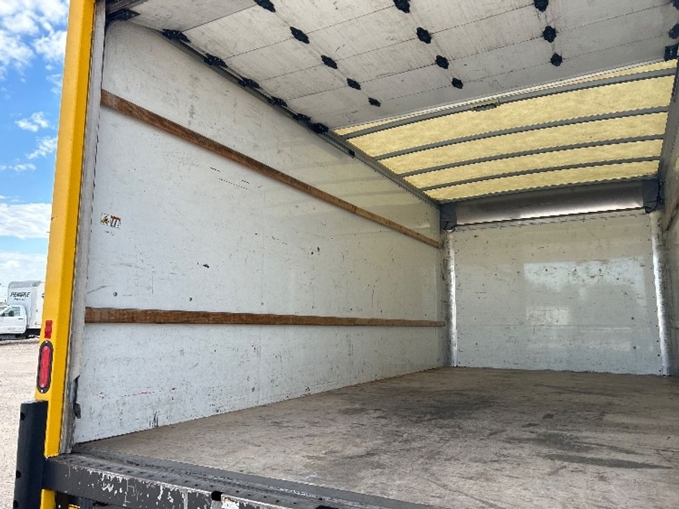 Light Duty Box Truck-Light and Medium Duty Trucks-GMC-2022-Savana G33903-Amarillo-TX-106,735\n\t\tmiles-$ 26,250 - Image 10