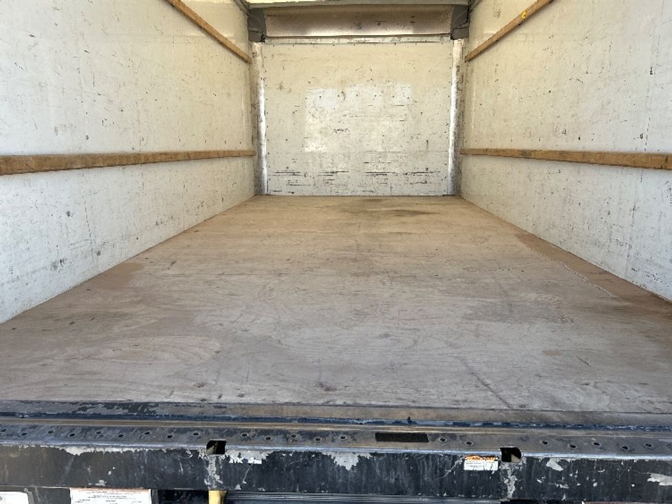 Light Duty Box Truck-Light and Medium Duty Trucks-GMC-2022-Savana G33903-Amarillo-TX-112,119\n\t\tmiles-$ 10,750 - Image 10