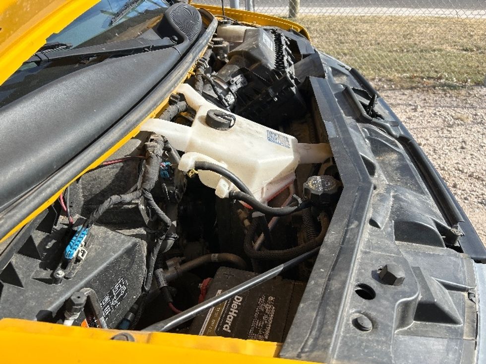 Light Duty Box Truck-Light and Medium Duty Trucks-GMC-2022-Savana G33903-Amarillo-TX-112,119\n\t\tmiles-$ 10,750 - Image 23