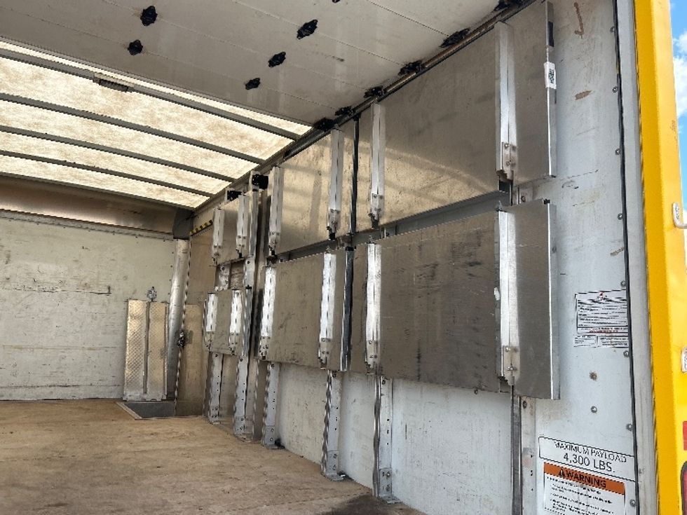 Light Duty Box Truck-Light and Medium Duty Trucks-GMC-2022-Savana G33903-Amarillo-TX-52,850\n\t\tmiles-$ 35,000 - Image 12