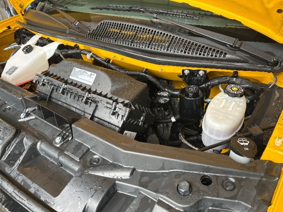 Light Duty Box Truck-Light and Medium Duty Trucks-GMC-2022-Savana G33903-Amarillo-TX-52,850\n\t\tmiles-$ 35,000 - Image 27