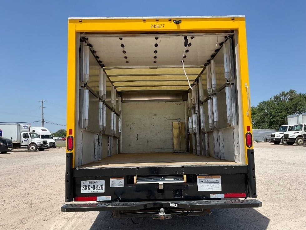 Light Duty Box Truck-Light and Medium Duty Trucks-GMC-2022-Savana G33903-Amarillo-TX-67,045\n\t\tmiles-$ 33,500 - Image 8