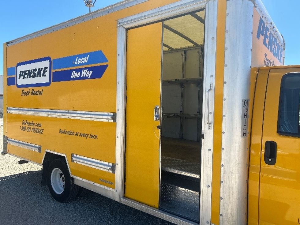 Light Duty Box Truck-Light and Medium Duty Trucks-GMC-2022-Savana G33903-Amarillo-TX-71,233\n\t\tmiles-$ 34,500 - Image 26