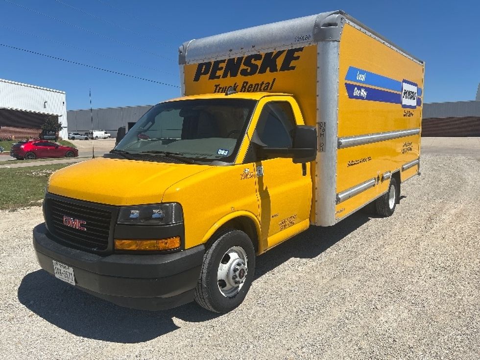 Light Duty Box Truck-Light and Medium Duty Trucks-GMC-2022-Savana G33903-Amarillo-TX-71,233\n\t\tmiles-$ 34,500 - Image 3
