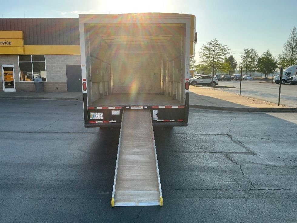 Light Duty Box Truck-Light and Medium Duty Trucks-GMC-2022-Savana G33903-Atlanta (Forest Park)-GA-81,425\n\t\tmiles-$ 35,000 - Image 9