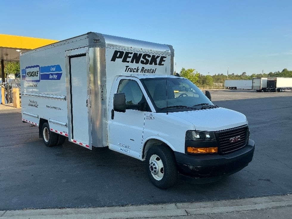 Light Duty Box Truck-Light and Medium Duty Trucks-GMC-2022-Savana G33903-Atlanta (Forest Park)-GA-81,425\n\t\tmiles-$ 35,000 - Image 1