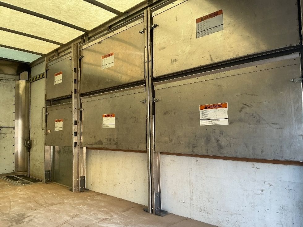 Light Duty Box Truck-Light and Medium Duty Trucks-GMC-2022-Savana G33903-Atlanta (Forest Park)-GA-81,425\n\t\tmiles-$ 35,000 - Image 26