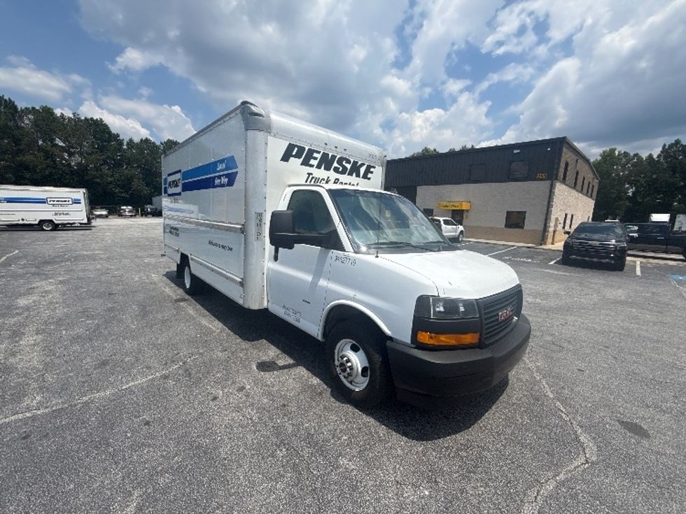Light Duty Box Truck-Light and Medium Duty Trucks-GMC-2022-Savana G33903-Atlanta (Forest Park)-GA-82,131\n\t\tmiles-$ 34,500 - Image 1