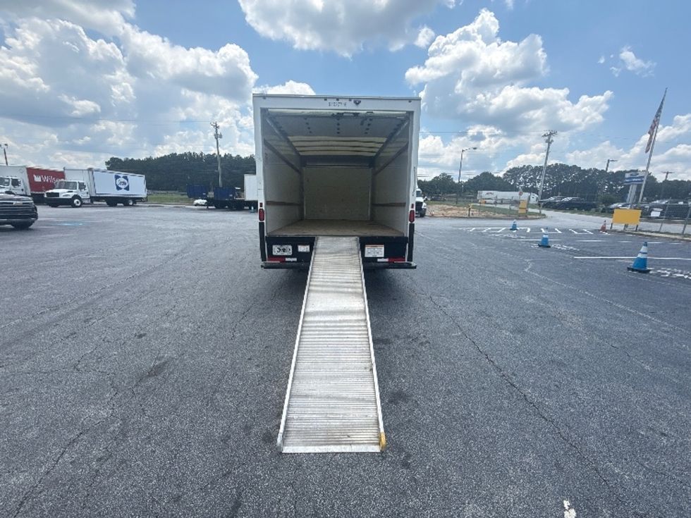 Light Duty Box Truck-Light and Medium Duty Trucks-GMC-2022-Savana G33903-Atlanta (Forest Park)-GA-82,131\n\t\tmiles-$ 34,500 - Image 9