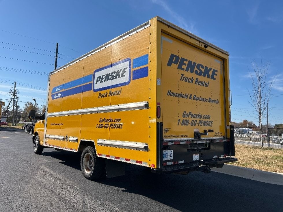 Light Duty Box Truck-Light and Medium Duty Trucks-GMC-2022-Savana G33903-Auburn-MA-115,249\n\t\tmiles-$ 24,500 - Image 5