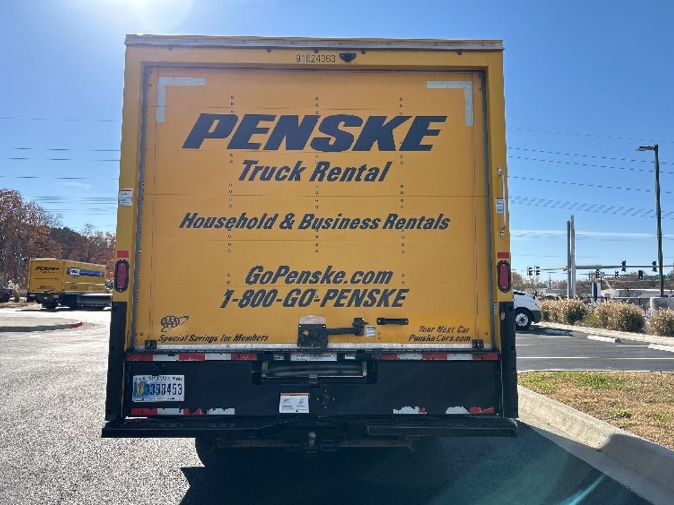 Light Duty Box Truck-Light and Medium Duty Trucks-GMC-2022-Savana G33903-Auburn-MA-115,249\n\t\tmiles-$ 24,500 - Image 6