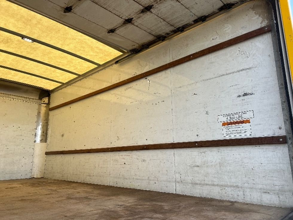 Light Duty Box Truck-Light and Medium Duty Trucks-GMC-2022-Savana G33903-Auburn-MA-115,249\n\t\tmiles-$ 24,500 - Image 9