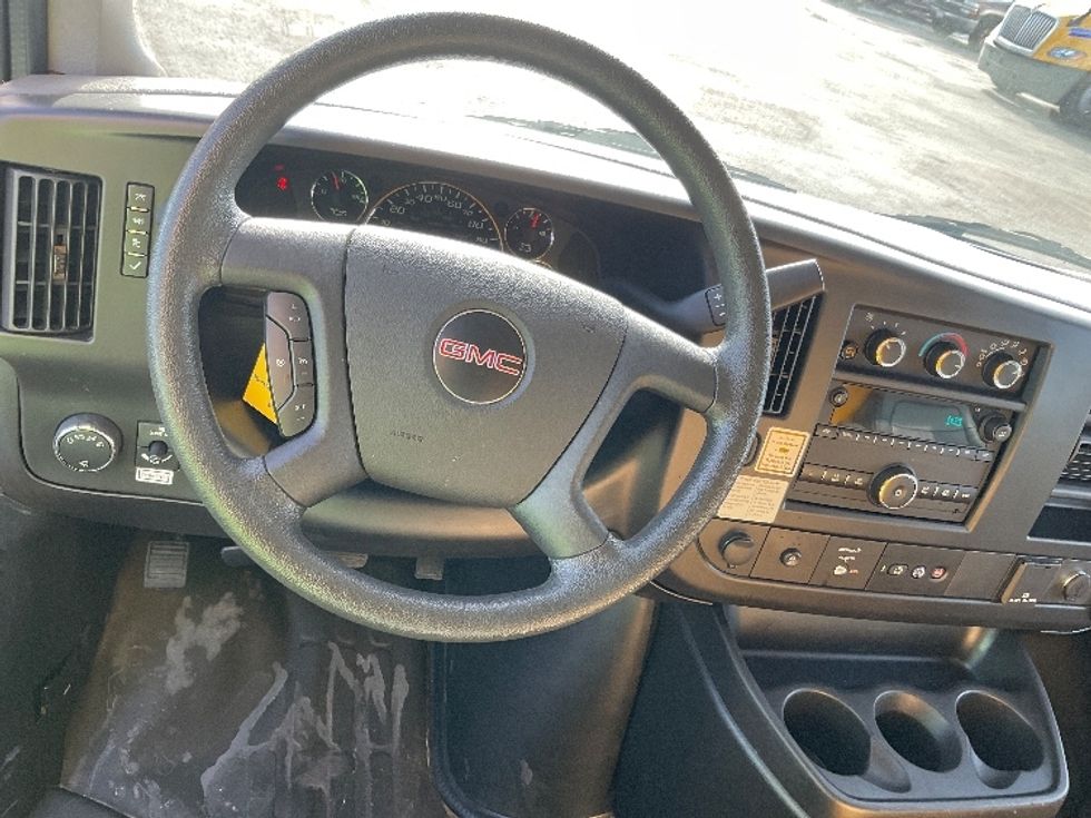 Light Duty Box Truck-Light and Medium Duty Trucks-GMC-2022-Savana G33903-Aurora-CO-13,869\n\t\tmiles-$ 50,250 - Image 18