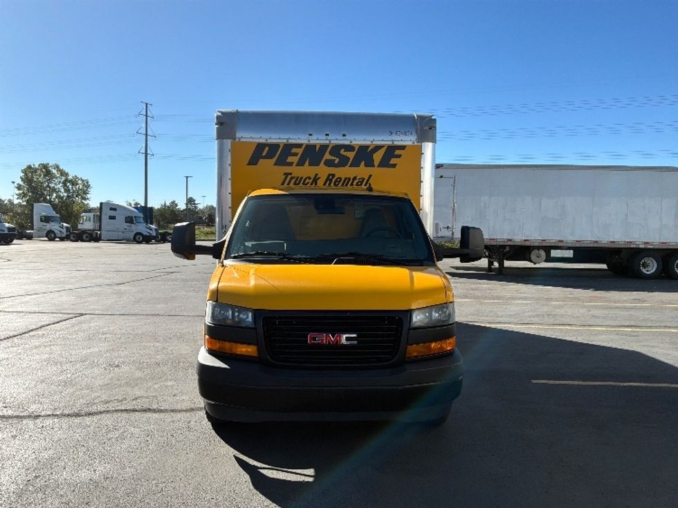 Light Duty Box Truck-Light and Medium Duty Trucks-GMC-2022-Savana G33903-Aurora-CO-62,601\n\t\tmiles-$ 34,250 - Image 2