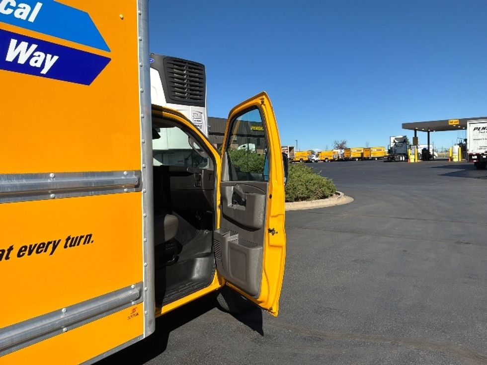 Light Duty Box Truck-Light and Medium Duty Trucks-GMC-2022-Savana G33903-Aurora-CO-62,601\n\t\tmiles-$ 34,250 - Image 20