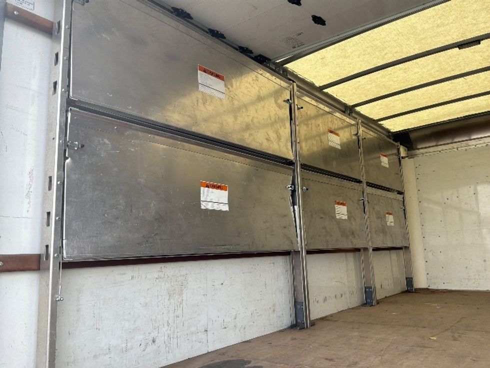 Light Duty Box Truck-Light and Medium Duty Trucks-GMC-2022-Savana G33903-Austin-TX-44,216\n\t\tmiles-$ 40,500 - Image 10