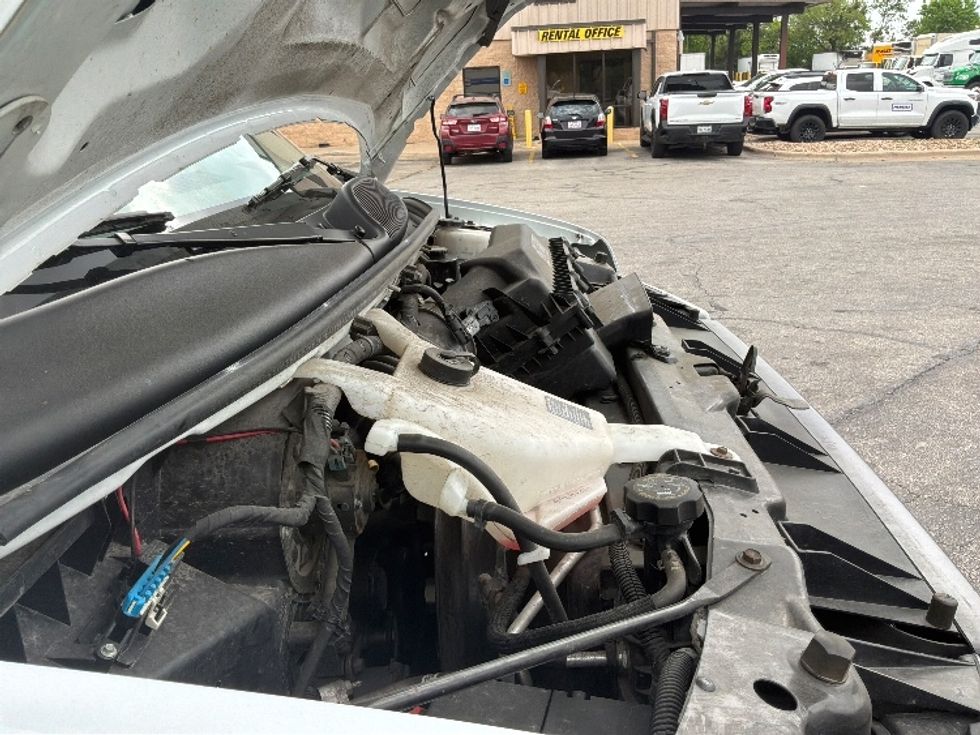 Light Duty Box Truck-Light and Medium Duty Trucks-GMC-2022-Savana G33903-Austin-TX-44,216\n\t\tmiles-$ 40,500 - Image 21