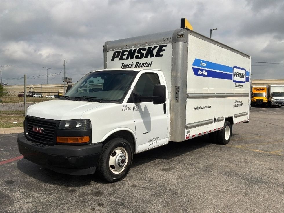 Light Duty Box Truck-Light and Medium Duty Trucks-GMC-2022-Savana G33903-Austin-TX-44,216\n\t\tmiles-$ 40,500 - Image 3