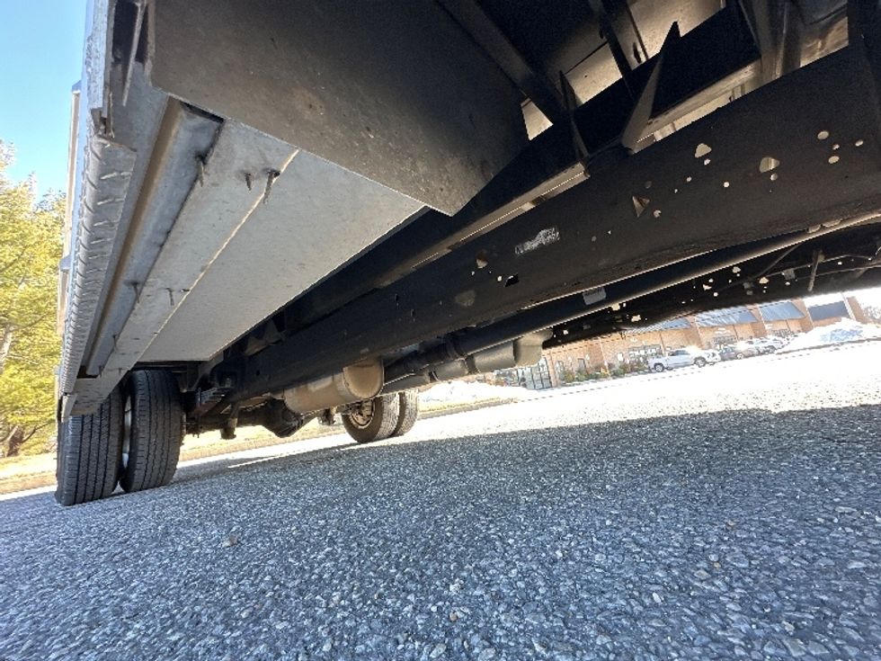 Light Duty Box Truck-Light and Medium Duty Trucks-GMC-2022-Savana G33903-Baltimore-MD-28,212\n\t\tmiles-$ 47,250 - Image 13