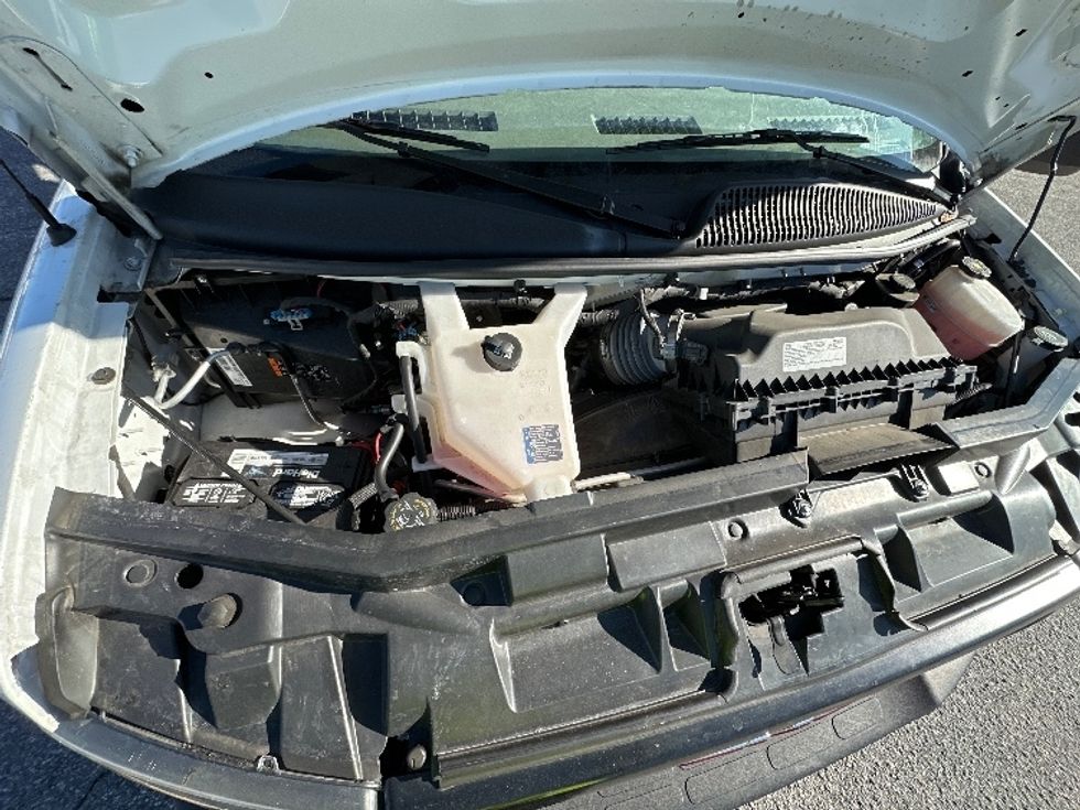 Light Duty Box Truck-Light and Medium Duty Trucks-GMC-2022-Savana G33903-Baltimore-MD-28,212\n\t\tmiles-$ 47,250 - Image 22