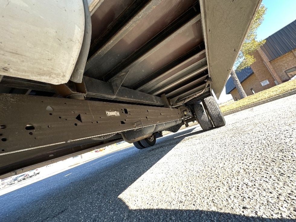 Light Duty Box Truck-Light and Medium Duty Trucks-GMC-2022-Savana G33903-Baltimore-MD-28,212\n\t\tmiles-$ 47,250 - Image 5