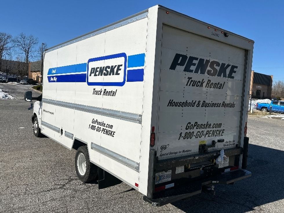 Light Duty Box Truck-Light and Medium Duty Trucks-GMC-2022-Savana G33903-Baltimore-MD-28,212\n\t\tmiles-$ 47,250 - Image 6