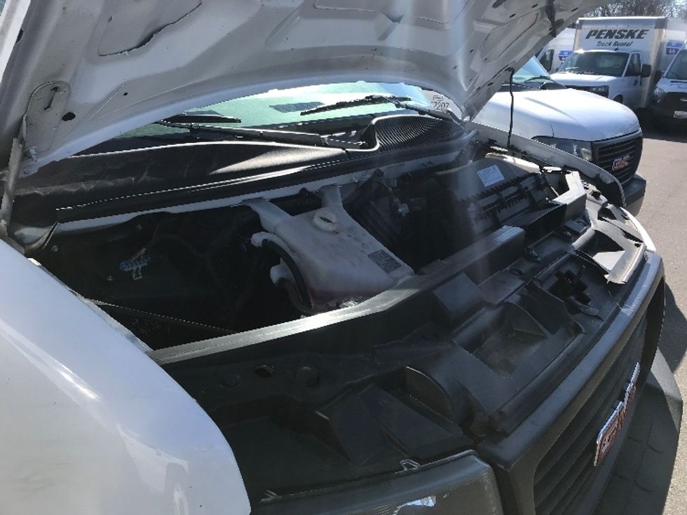 Light Duty Box Truck-Light and Medium Duty Trucks-GMC-2022-Savana G33903-Baltimore-MD-32,549\n\t\tmiles-$ 44,000 - Image 18