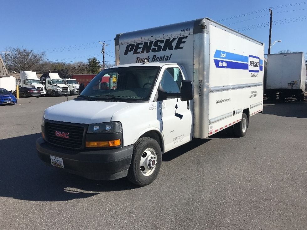 Light Duty Box Truck-Light and Medium Duty Trucks-GMC-2022-Savana G33903-Baltimore-MD-32,549\n\t\tmiles-$ 44,000 - Image 3