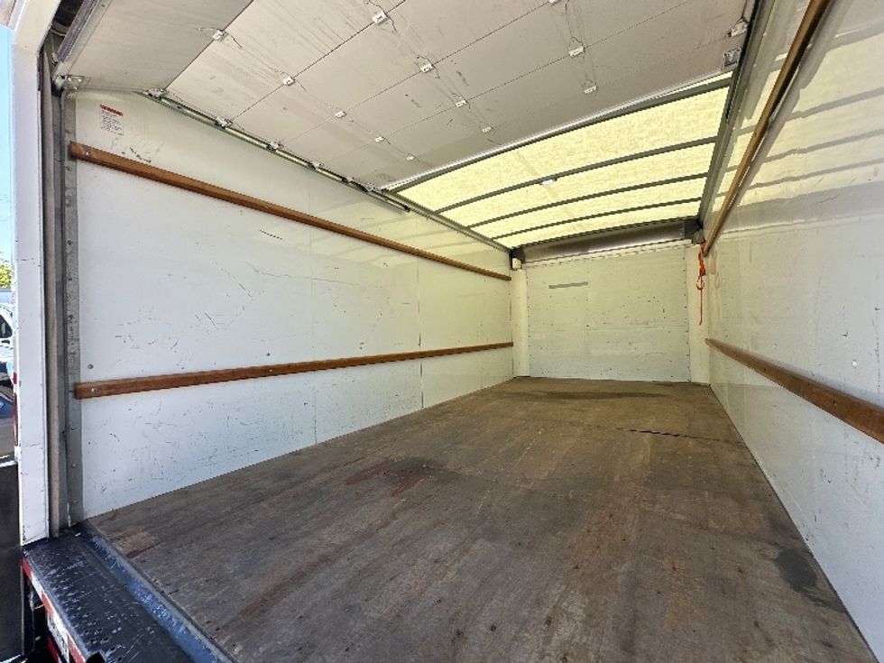 Light Duty Box Truck-Light and Medium Duty Trucks-GMC-2022-Savana G33903-Baltimore-MD-52,542\n\t\tmiles-$ 36,750 - Image 11