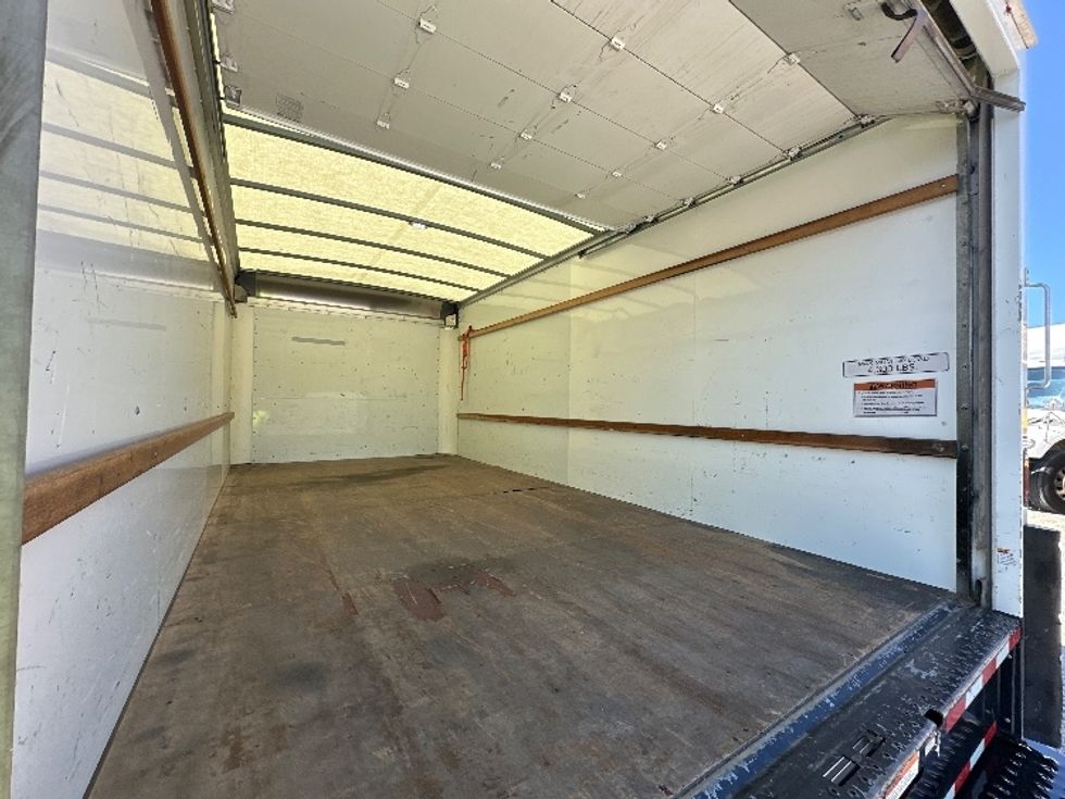 Light Duty Box Truck-Light and Medium Duty Trucks-GMC-2022-Savana G33903-Baltimore-MD-52,542\n\t\tmiles-$ 36,750 - Image 12
