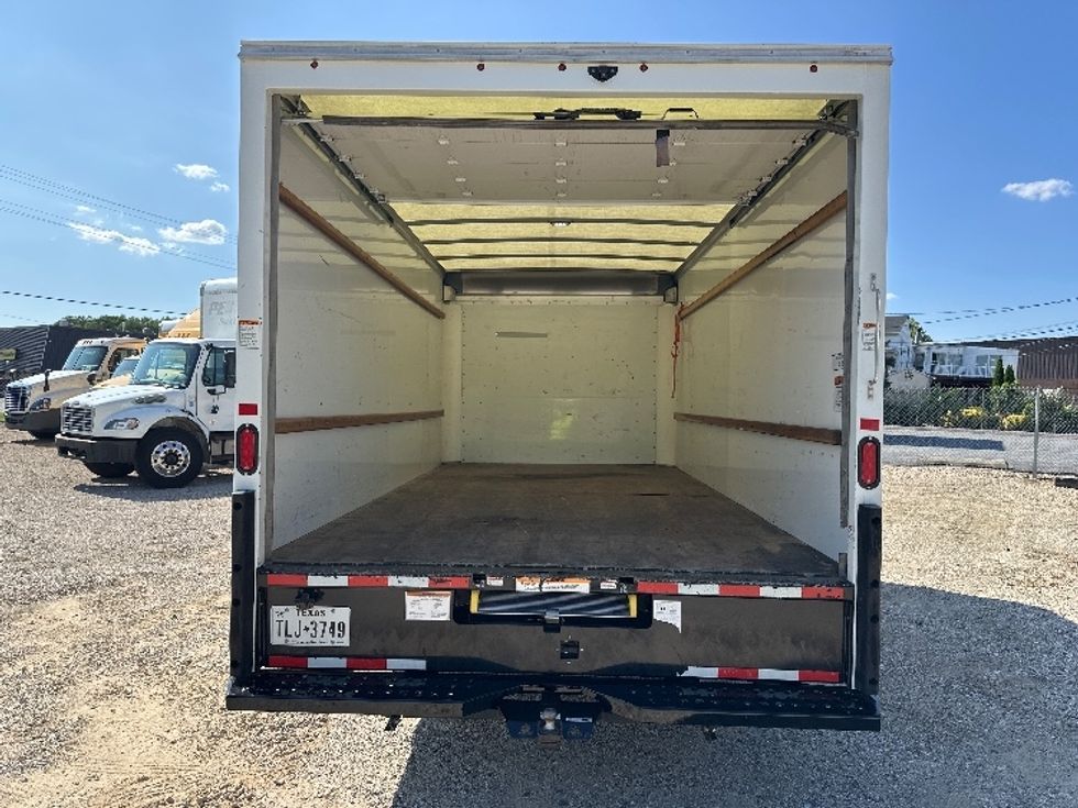 Light Duty Box Truck-Light and Medium Duty Trucks-GMC-2022-Savana G33903-Baltimore-MD-52,542\n\t\tmiles-$ 36,750 - Image 9