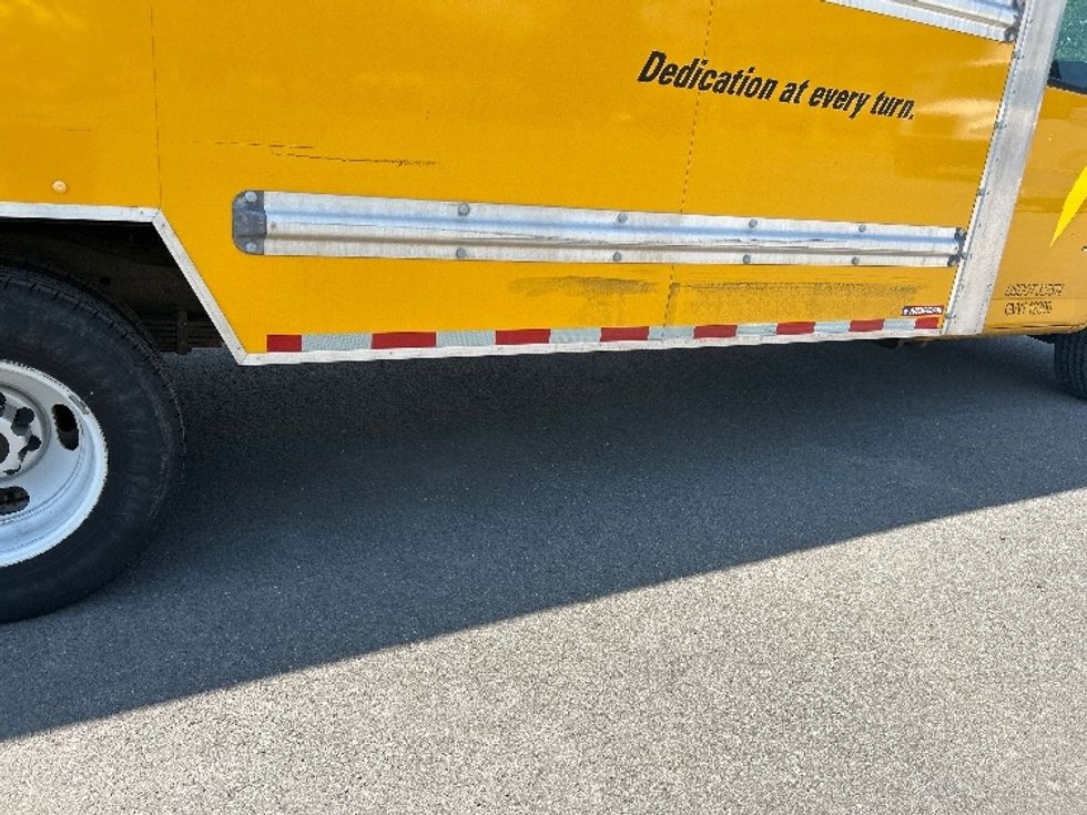 Light Duty Box Truck-Light and Medium Duty Trucks-GMC-2022-Savana G33903-Bangor-ME-69,867\n\t\tmiles-$ 30,000 - Image 14