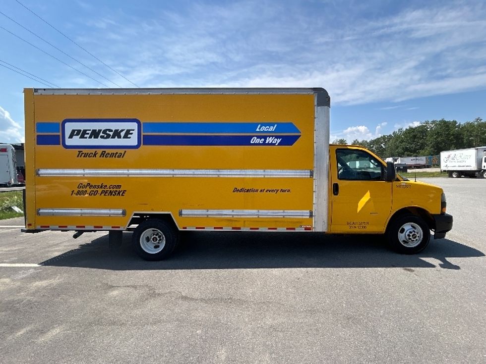 Light Duty Box Truck-Light and Medium Duty Trucks-GMC-2022-Savana G33903-Bangor-ME-69,867\n\t\tmiles-$ 30,000 - Image 15