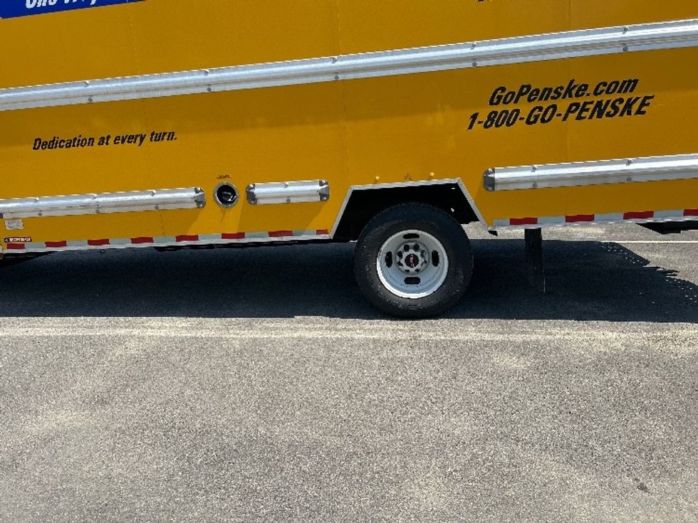 Light Duty Box Truck-Light and Medium Duty Trucks-GMC-2022-Savana G33903-Bangor-ME-69,867\n\t\tmiles-$ 30,000 - Image 5