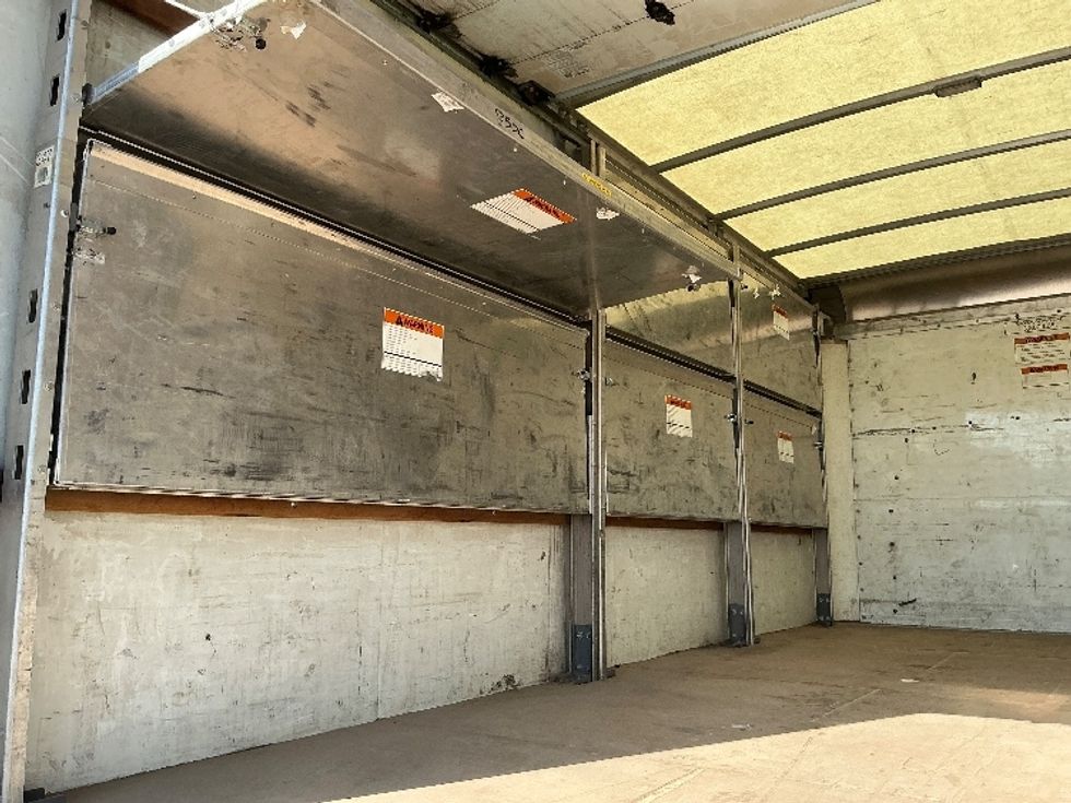 Light Duty Box Truck-Light and Medium Duty Trucks-GMC-2022-Savana G33903-Baton Rouge-LA-103,818\n\t\tmiles-$ 35,500 - Image 10