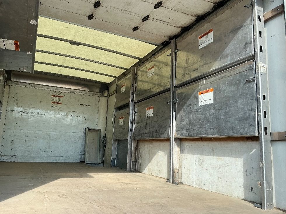 Light Duty Box Truck-Light and Medium Duty Trucks-GMC-2022-Savana G33903-Baton Rouge-LA-103,818\n\t\tmiles-$ 35,500 - Image 11