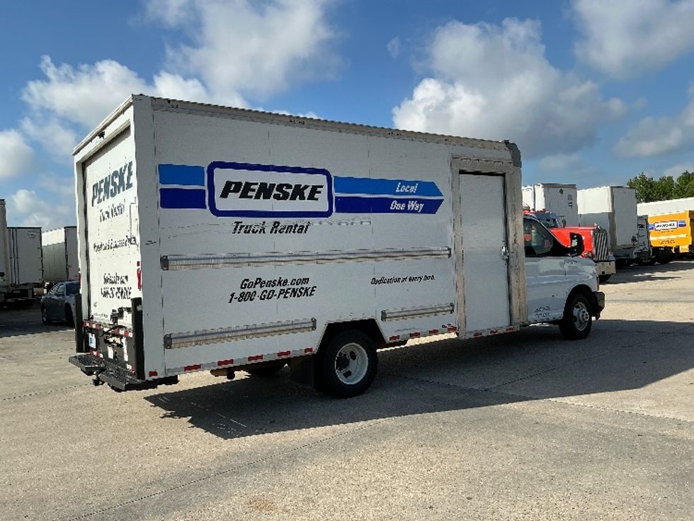 Light Duty Box Truck-Light and Medium Duty Trucks-GMC-2022-Savana G33903-Baton Rouge-LA-103,818\n\t\tmiles-$ 35,500 - Image 12