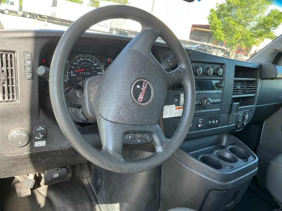 Light Duty Box Truck-Light and Medium Duty Trucks-GMC-2022-Savana G33903-Baton Rouge-LA-103,818\n\t\tmiles-$ 35,500 - Image 15