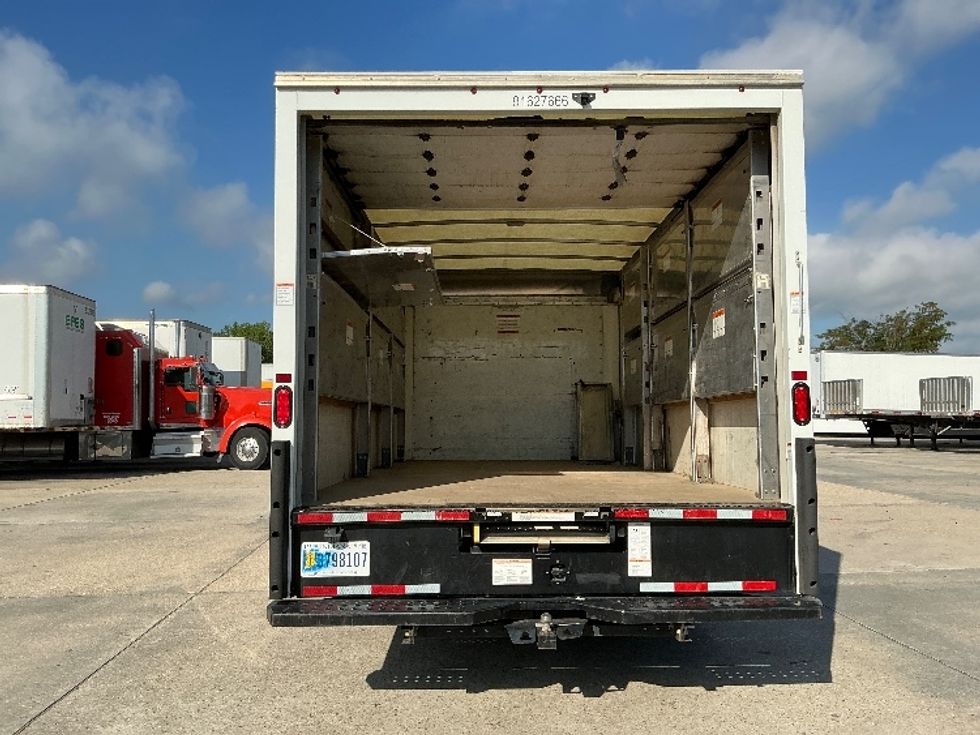 Light Duty Box Truck-Light and Medium Duty Trucks-GMC-2022-Savana G33903-Baton Rouge-LA-103,818\n\t\tmiles-$ 35,500 - Image 8
