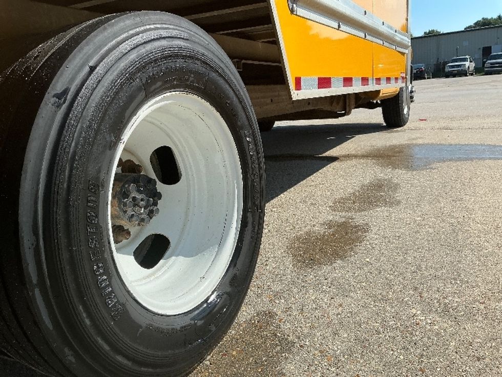 Light Duty Box Truck-Light and Medium Duty Trucks-GMC-2022-Savana G33903-Baton Rouge-LA-99,689\n\t\tmiles-$ 27,500 - Image 14
