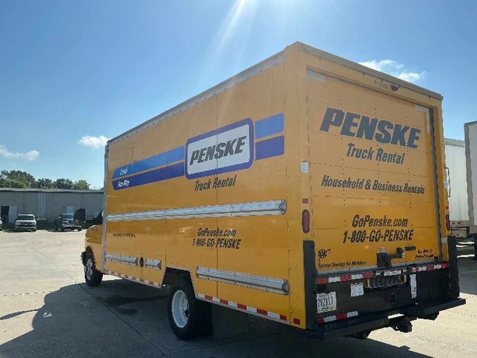 Light Duty Box Truck-Light and Medium Duty Trucks-GMC-2022-Savana G33903-Baton Rouge-LA-99,689\n\t\tmiles-$ 27,500 - Image 6