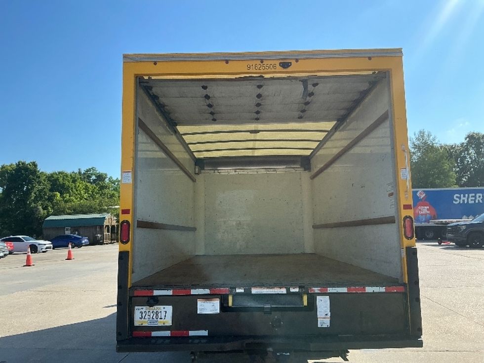 Light Duty Box Truck-Light and Medium Duty Trucks-GMC-2022-Savana G33903-Baton Rouge-LA-99,689\n\t\tmiles-$ 27,500 - Image 8